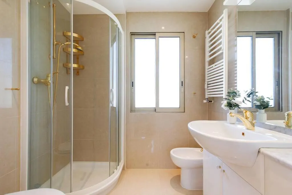 Apartment Top Floor 2 Beds 2Baths Cannes France