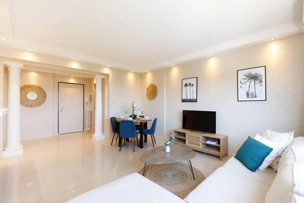 Top Floor 2 Beds 2Baths Cannes 0*,  France